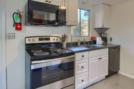 Blue Door Cottage 12 Miles To Yosemite Bbq Oakhurst Exterior foto
